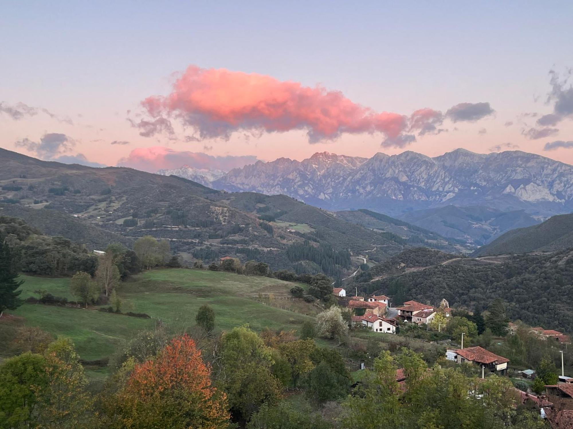Posada la Trebede Perrozo Bagian luar foto
