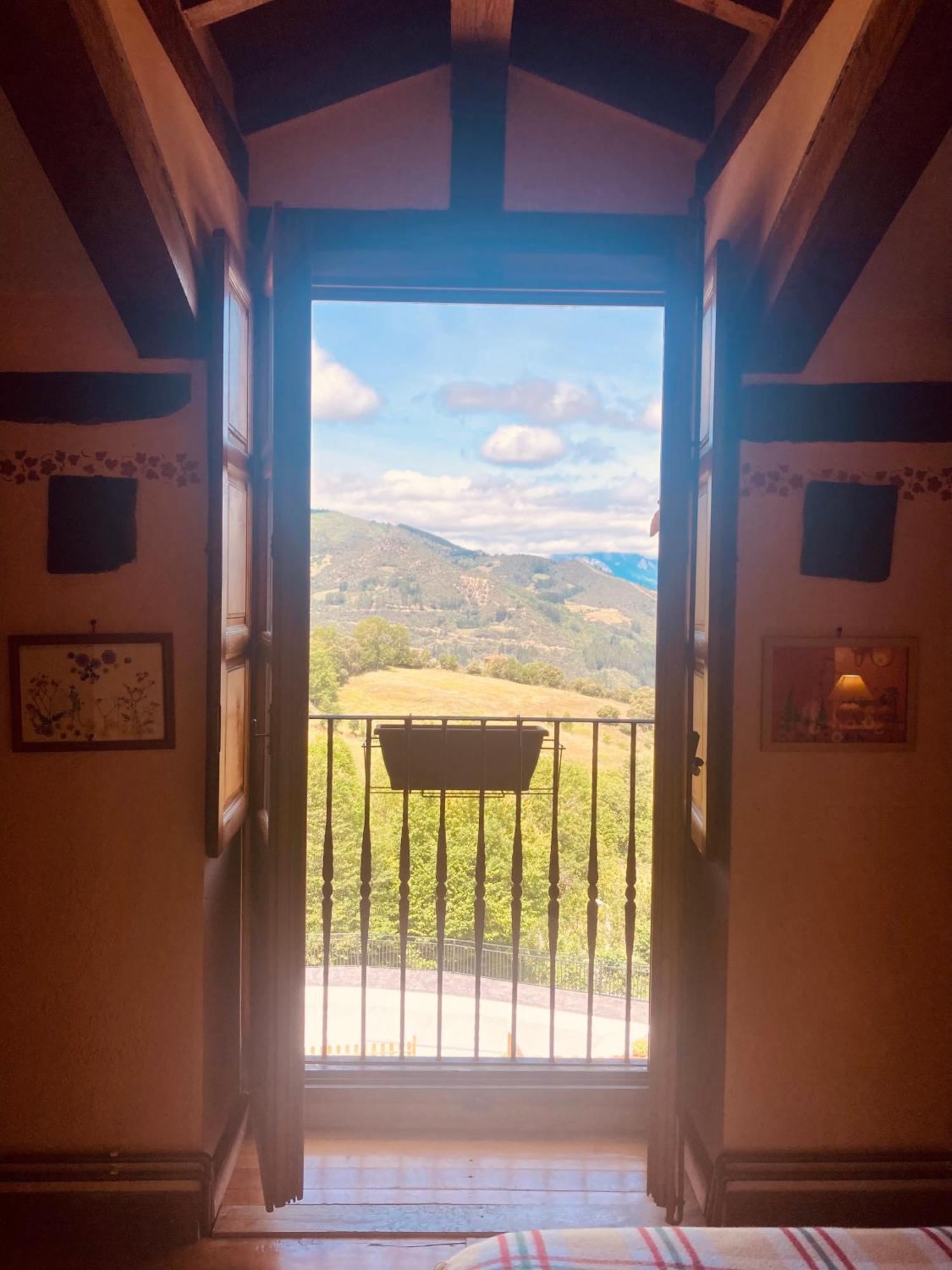 Posada la Trebede Perrozo Bagian luar foto
