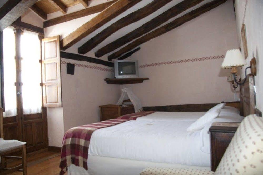 Posada la Trebede Perrozo Bagian luar foto